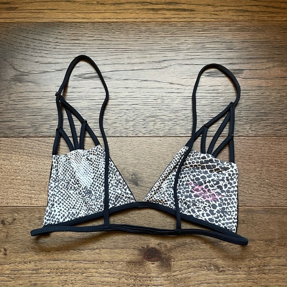 Acacia Santorini Top - Picture 2 of 3